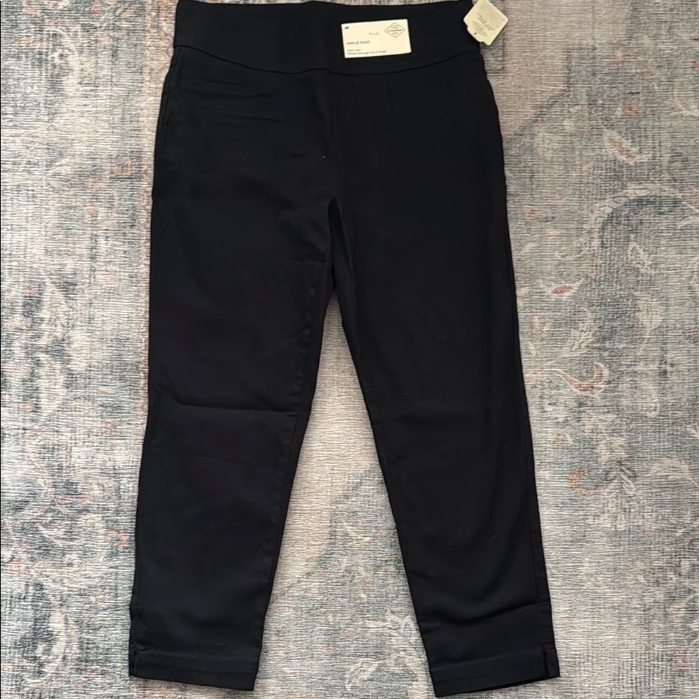 St. John's Bay Black Ankle Pants